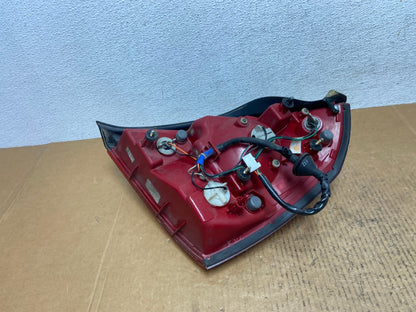 2004 2005 2006 Hyundai Elantra Sedan Left Driver LH Tail Light AE0329 LK6