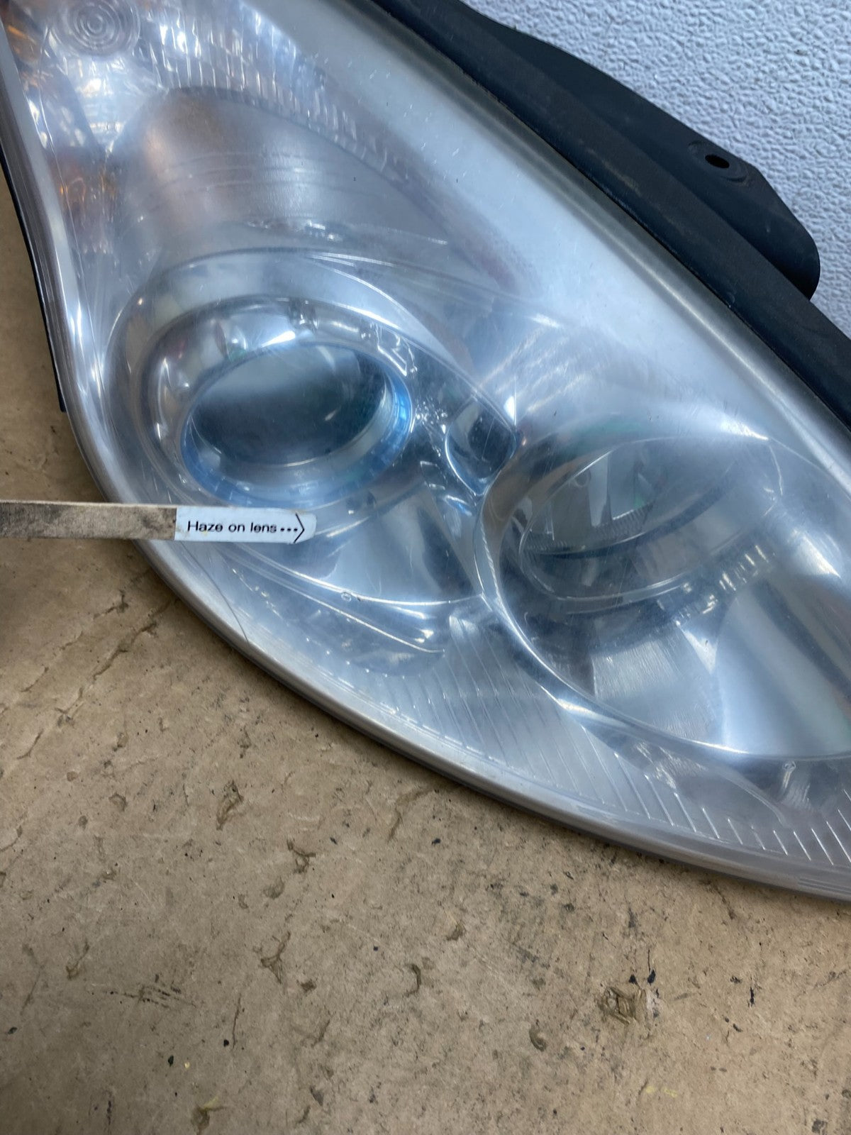 2010 to 2012 Hyundai Elantra Touring Right RH Headlight Halogen AD0508 DG4