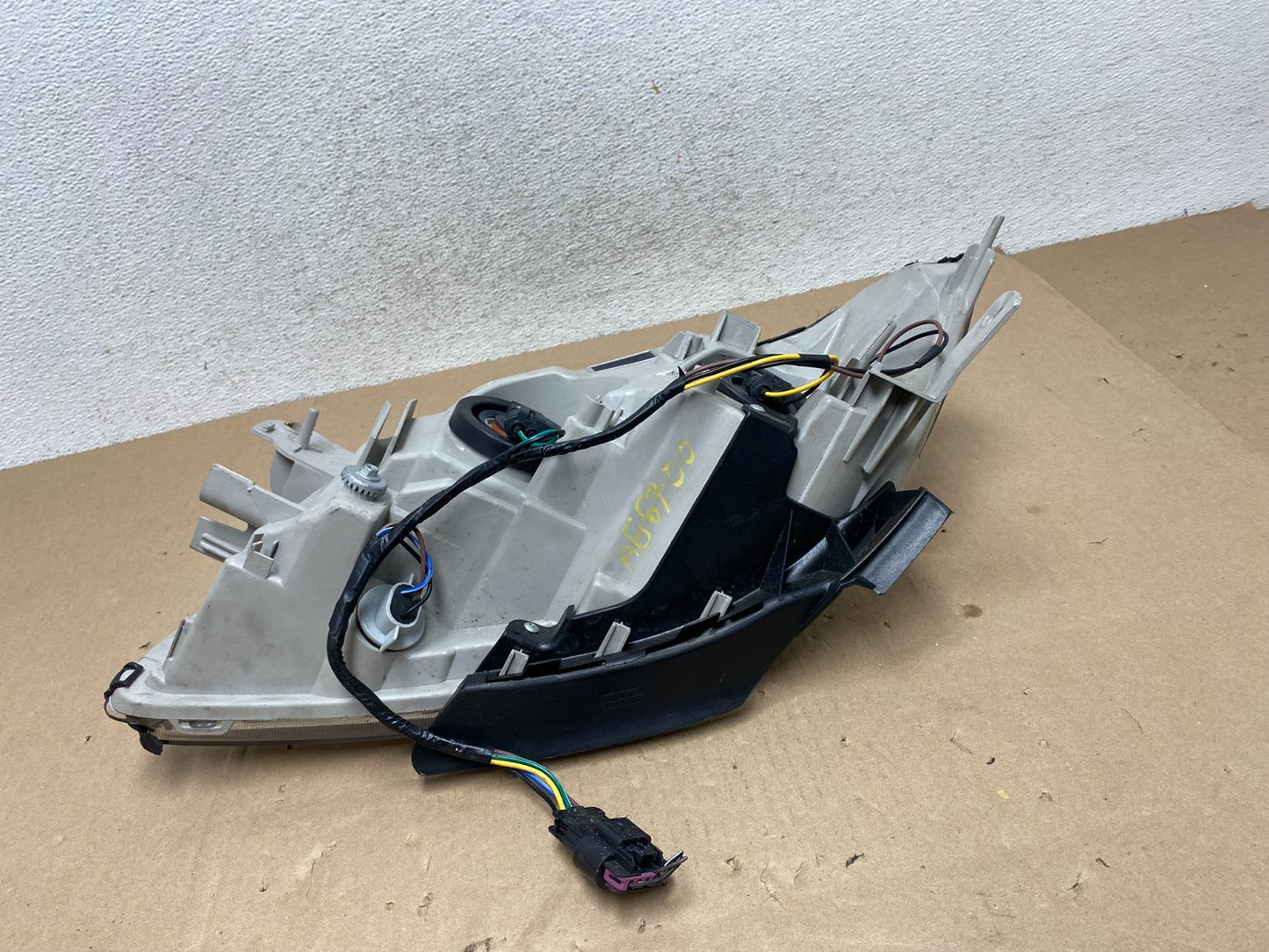 2008 to 2012 Chevrolet Malibu Right Passenger Rh Side Headlight AG6700 DW7