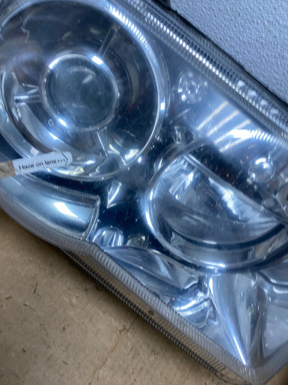 2005 to 2010 Chrysler 300C Left+Right Side Halogen Headlights AD4543 DW5