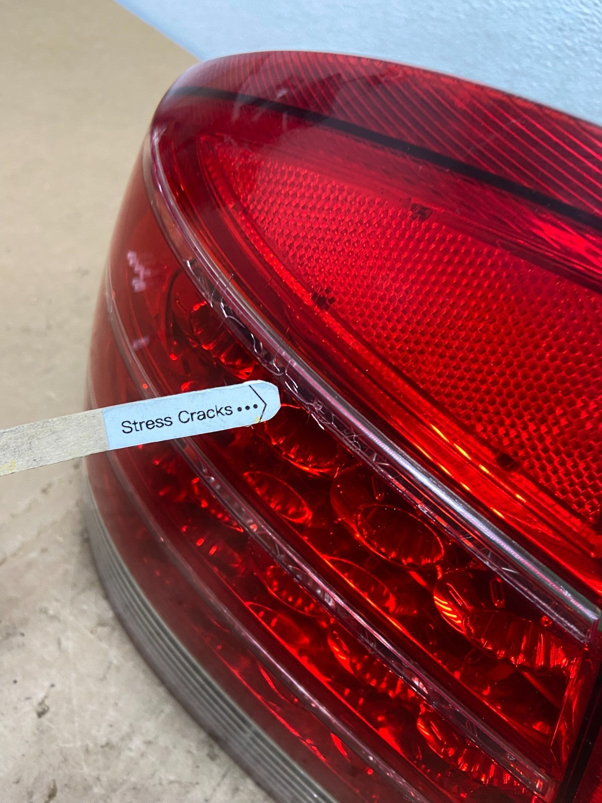 2005 to 2007 Mercury Montego Left Driver LH Side Tail Light AD0668 DW4