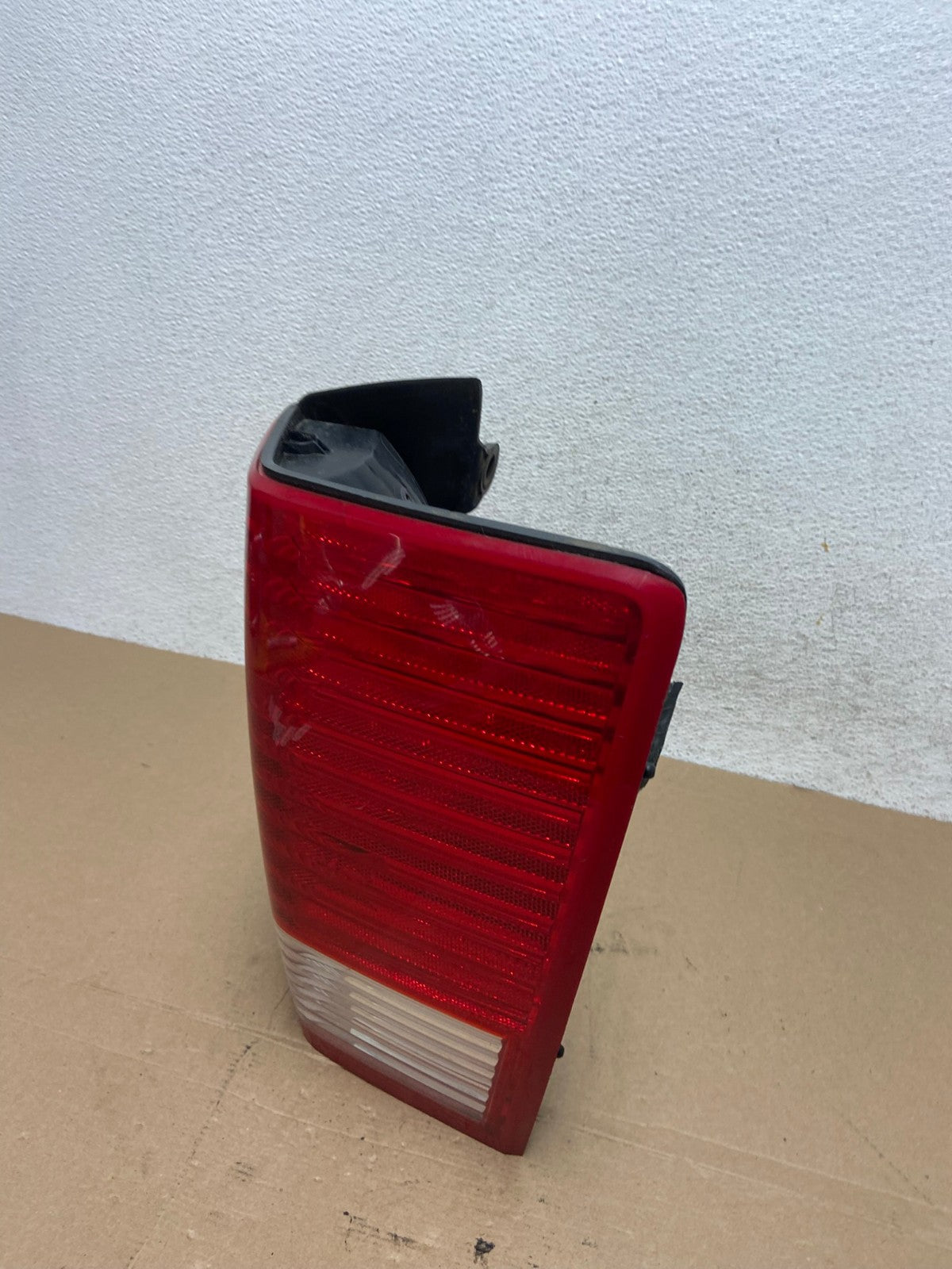 2007 2008 2009 Chrysler Aspen Tail Light Right Passenger Rh Side AF4390 LK1