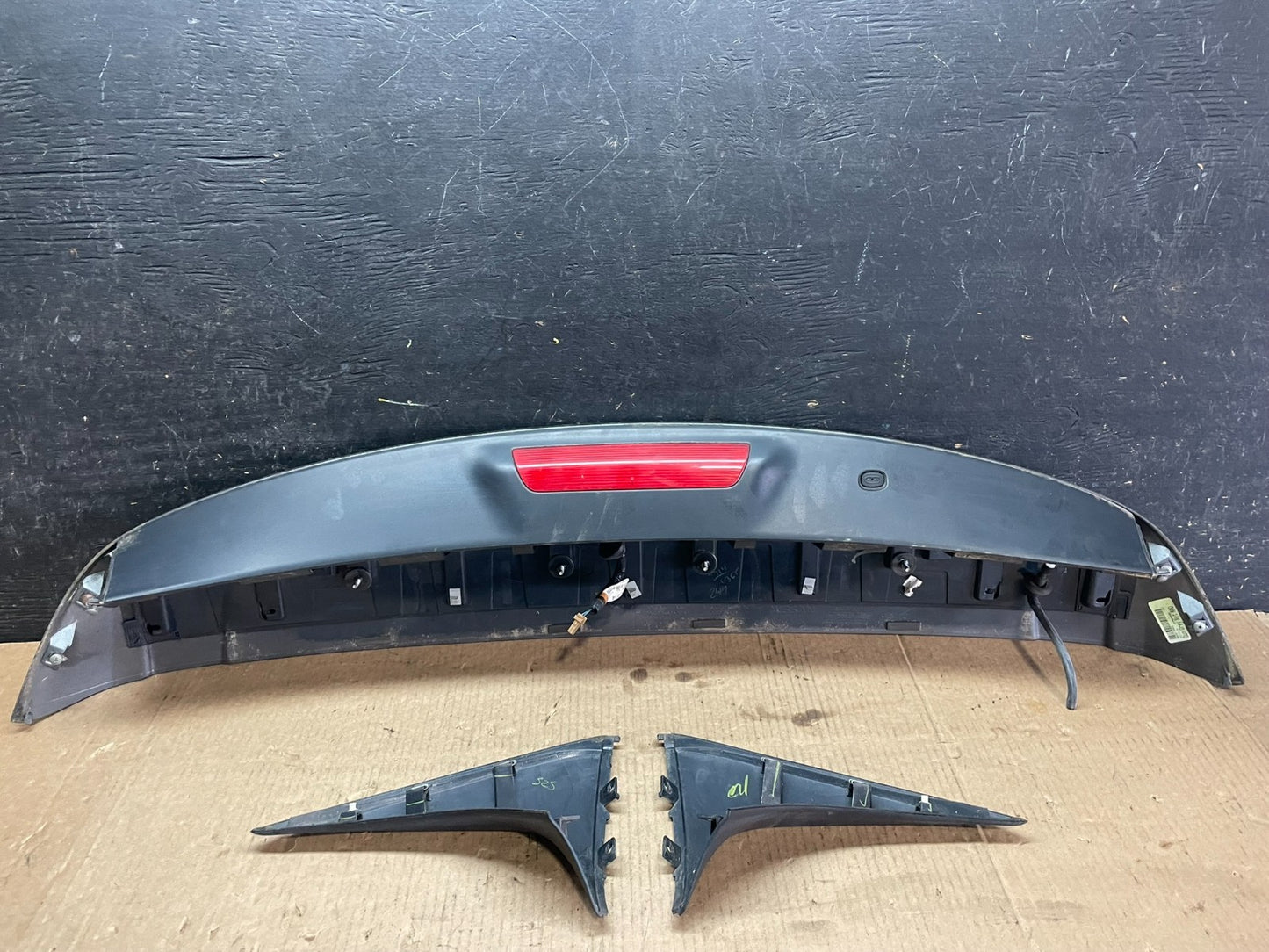 2013 to 2020 Nissan Pathfinder Rear Spoiler Wing Oem Y9604 DG7