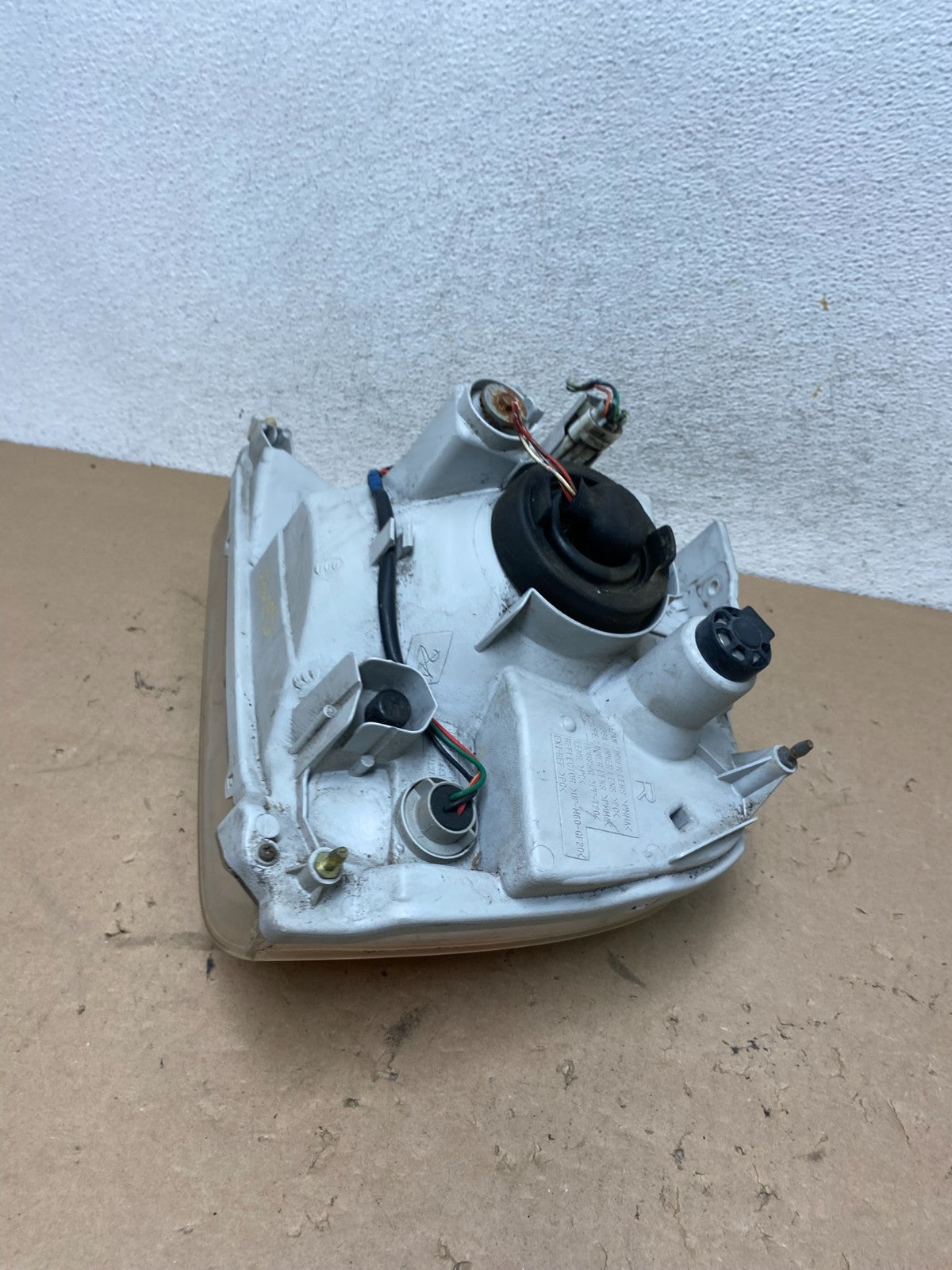 2004 - 2006 Suzuki XL-7 XL7 Right Passenger Side Halogen Headlight AG4293 DW7