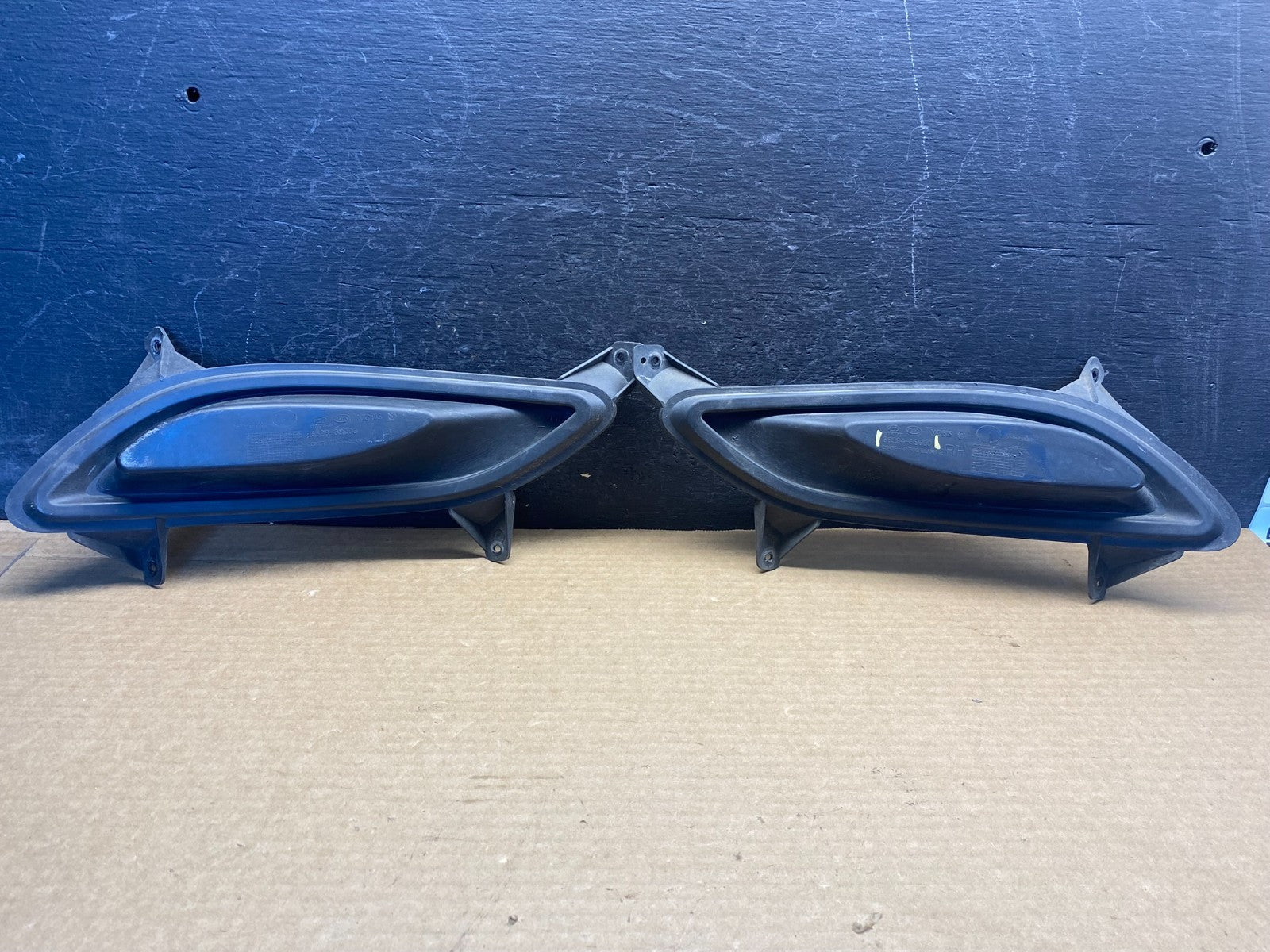 2011 to 2013 Hyundai Sonata Left+Right Set Fog Lights Cover Trim AF4119 DG1