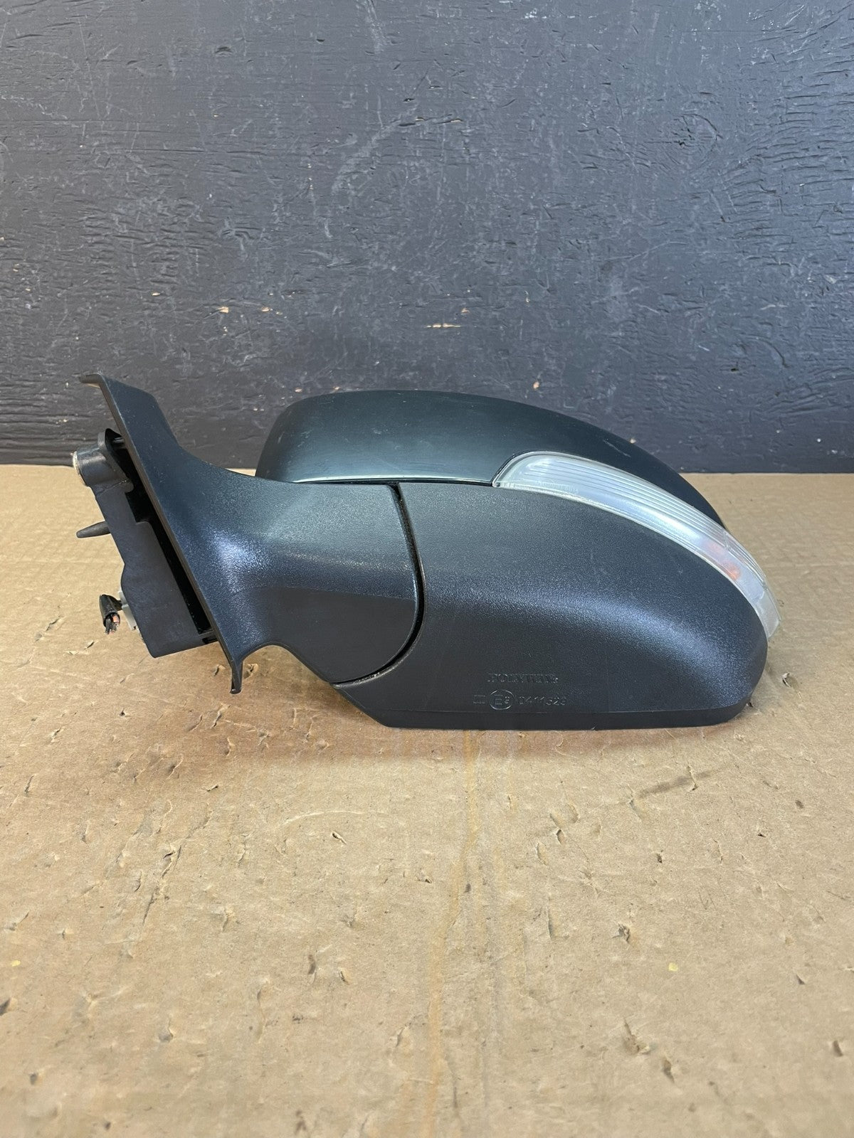 2015 to 2018 Ford Focus Left Driver View Door Mirror Turn Signal AC9900 DW3