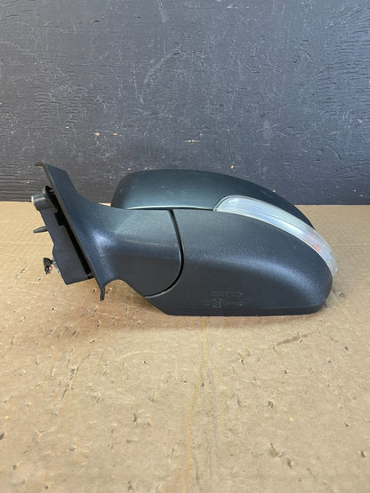 2015 to 2018 Ford Focus Left Driver View Door Mirror Turn Signal AC9900 DW3