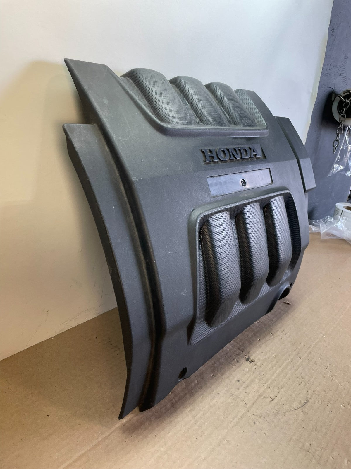 2005 to 2007 Honda Odyssey Black Engine Cover AF8475 DG2