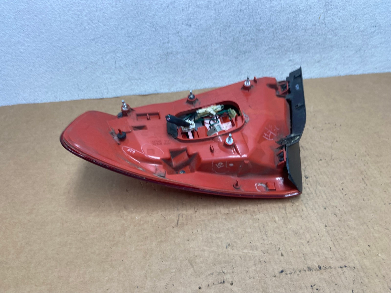2005 to 2006 Infiniti G35 Left Driver Lh Side Tail Light AD4692 LK3