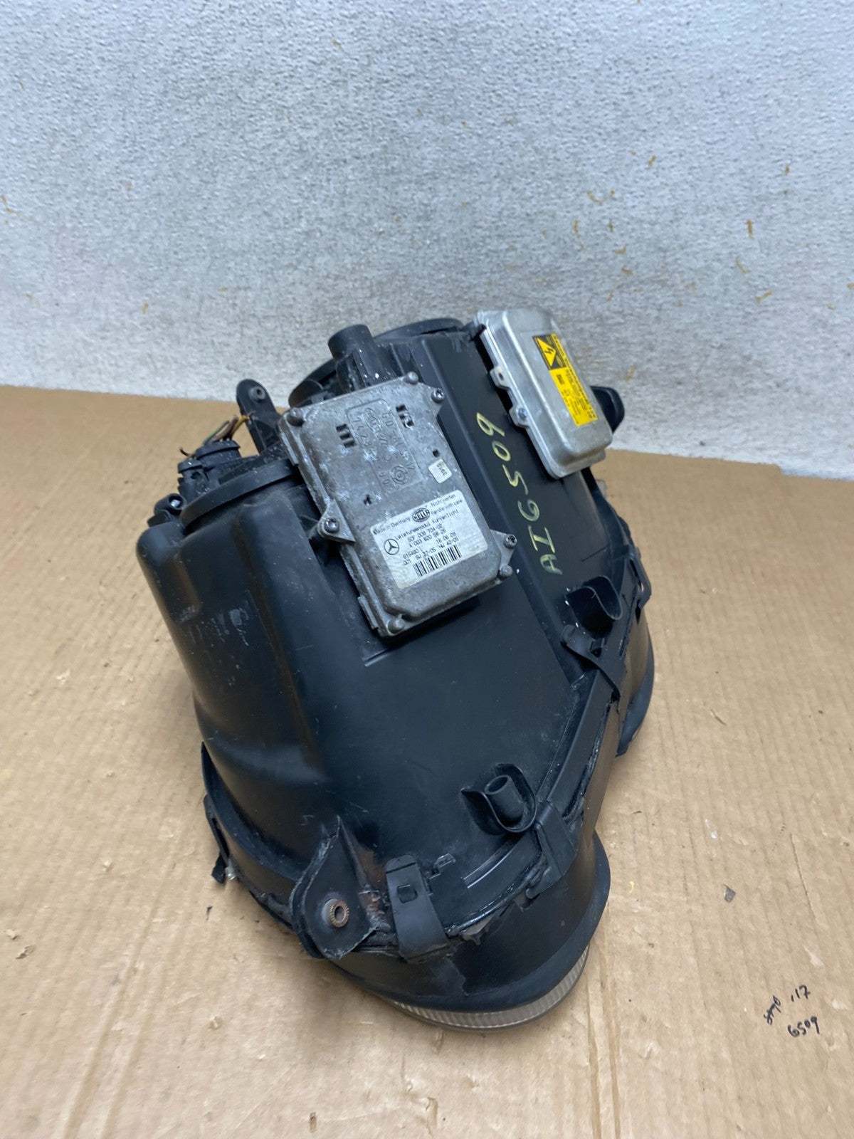 2003-2005 Mercedes Benz W209 CLK CLK350 Right Passenger Xenon Headlight AI65098