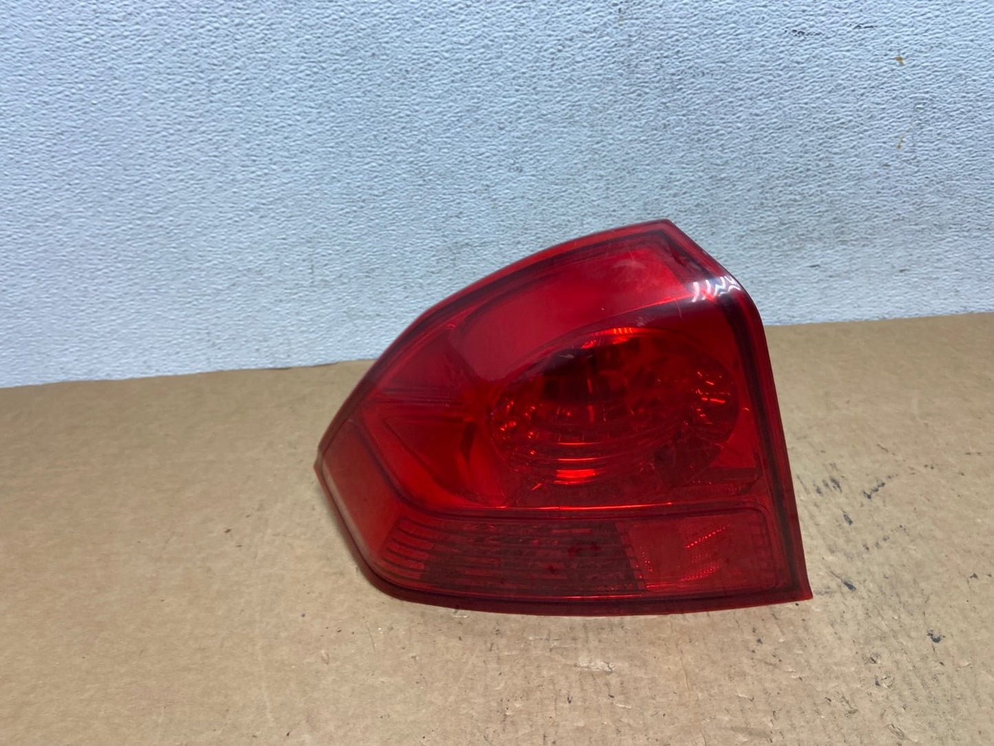 2003 2004 2005 Honda Civic Sedan Left Driver LH Side Tail Light AD4749 LK0