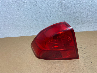 2003 2004 2005 Honda Civic Sedan Left Driver LH Side Tail Light AD4749 LK0