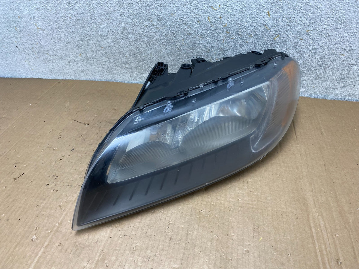 2008 to 2013 Volvo XC70 V70 S80 Driver Side Left Halogen Headlight AI8948 DW2