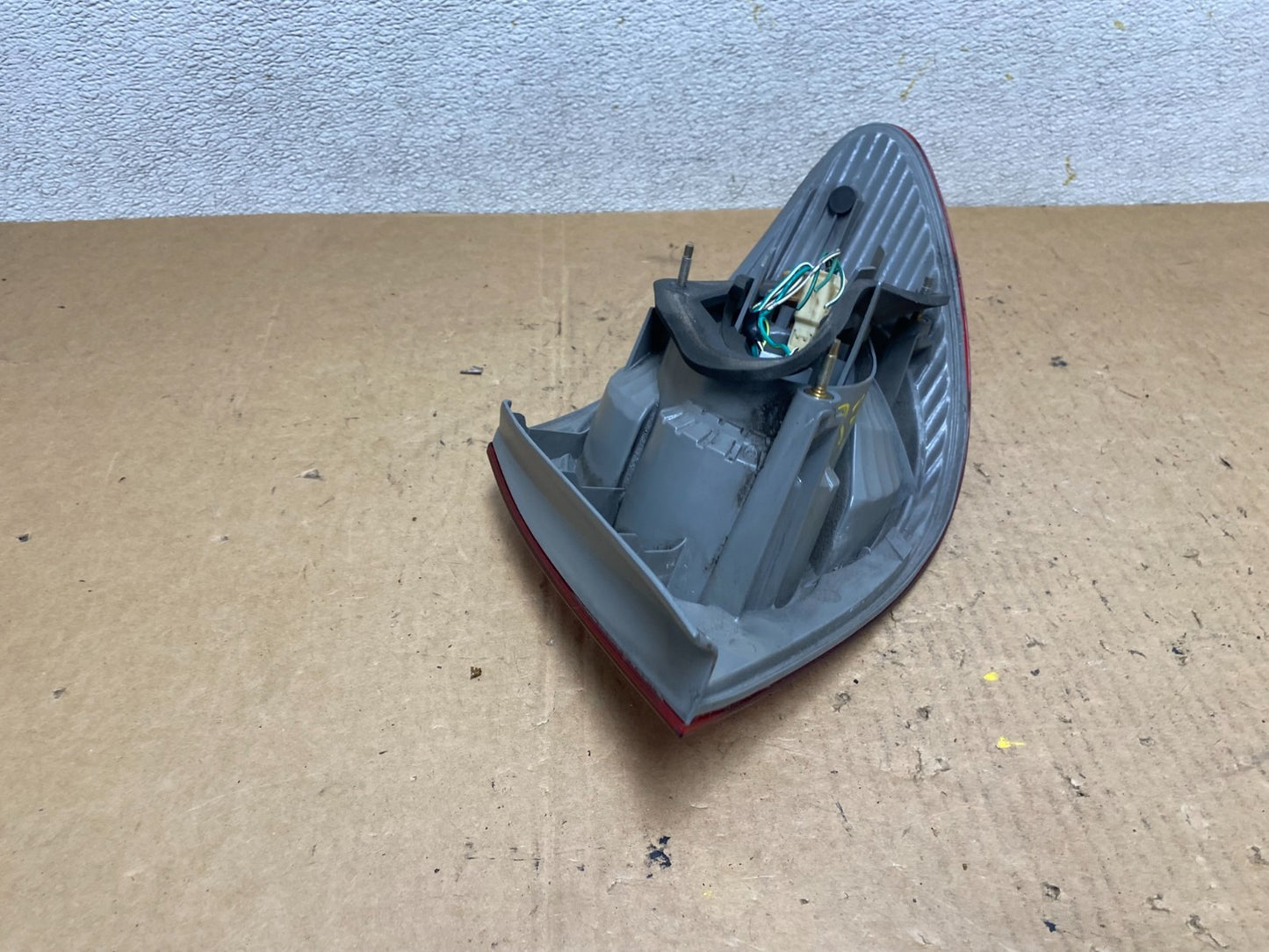 2003 to 2005 Toyota Corolla Left Driver Lh Side Tail Light Oem Q7645 DW4