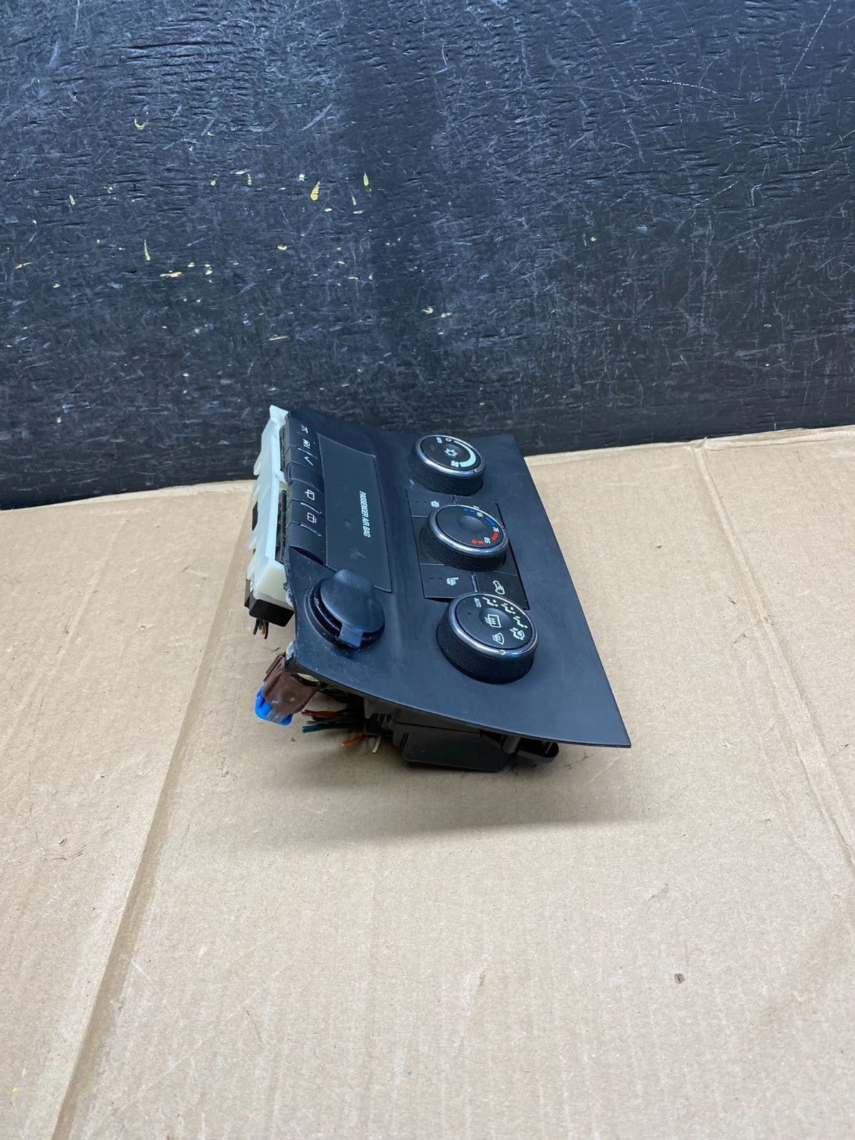 2007-2008 Suzuki XL7 Center Console Climate Control Shifter Panel Trim AH5258 DG2