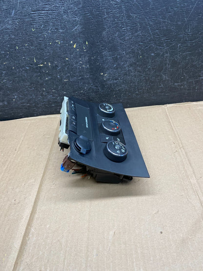 2007-2008 Suzuki XL7 Center Console Climate Control Shifter Panel Trim AH5258 DG2