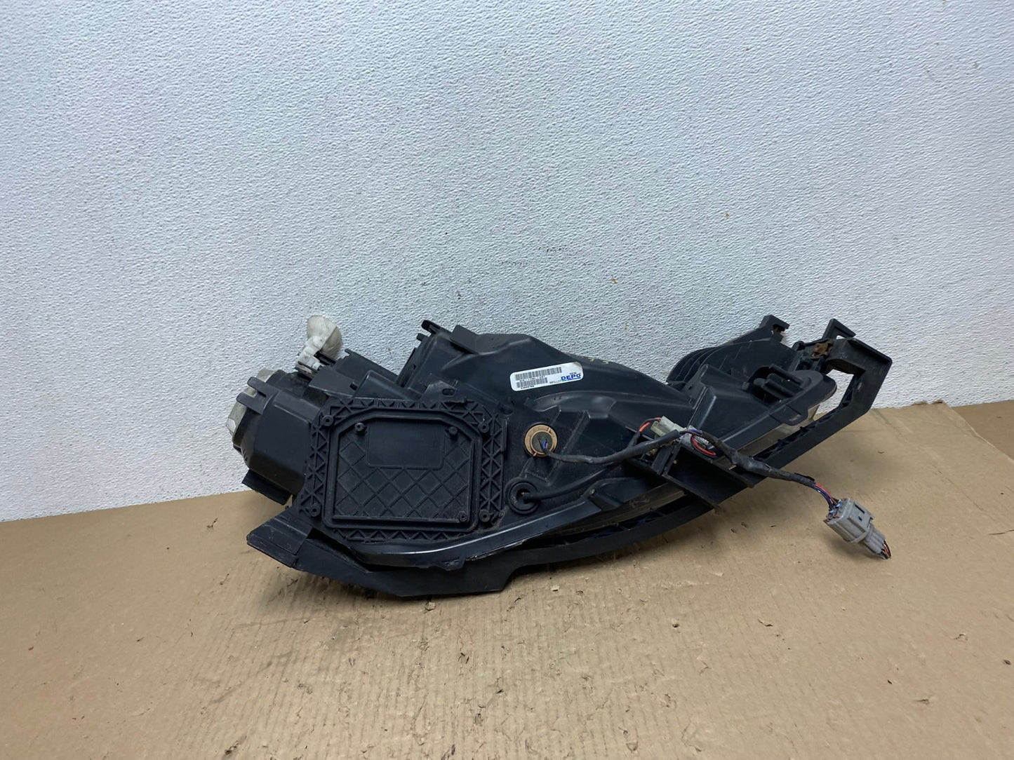2009 - 2010 Mazda 6 Left Driver LH Side Halogen Headlight AE8873 LK7