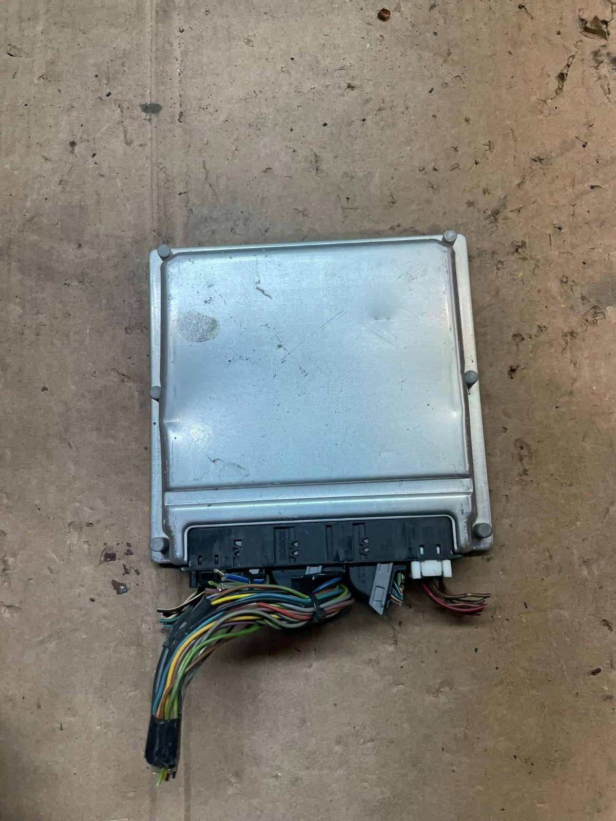 1999 to 2005 Mercedes E320 CLK320 Engine Control Unit ECU Module w2406 DG2