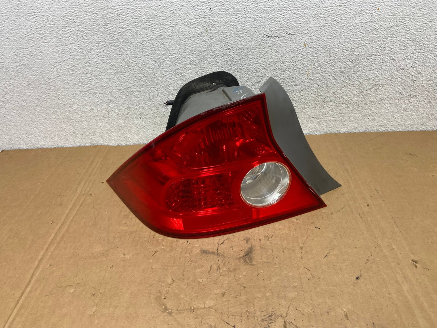 2004-2005 Honda Civic Coupe Left Driver Side Tail Light AD2833 LK0