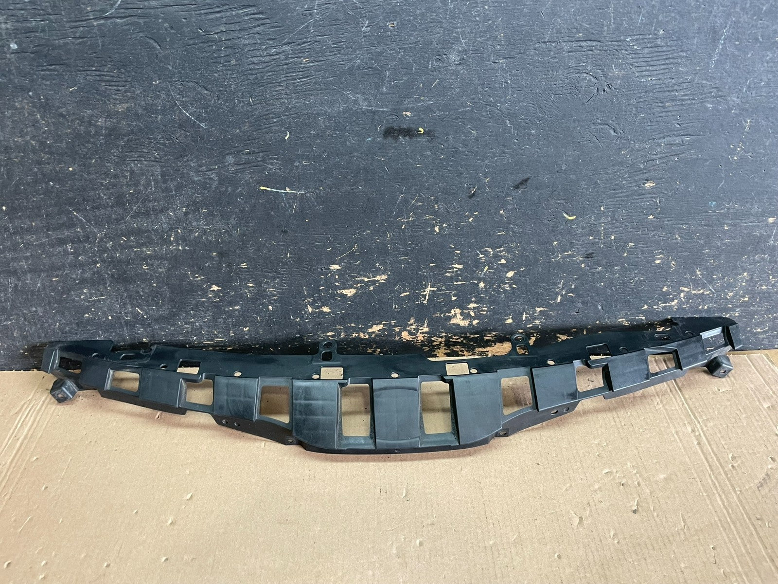 2014 to 2016 Kia Optima Front Bumper Grille Upper 865752T500 AA19540