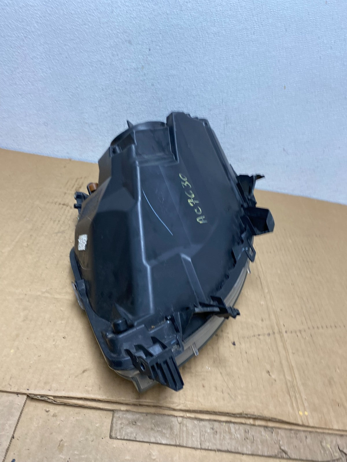 2014 - 2020 Dodge Ram Promaster Right Passenger RH Halogen Headlight AC7630 DW7