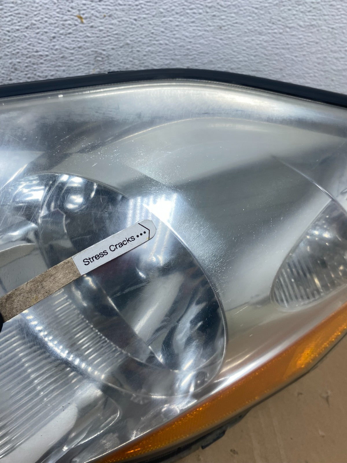 2006 to 2010 Toyota Sienna Left Driver Lh Side Headlight Xenon AD7966 DW4