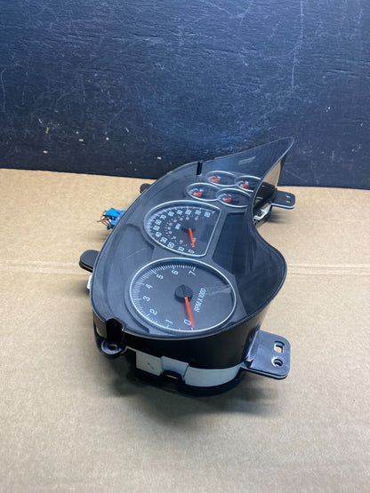2002 - 2005 GMC Envoy Speedometer Cluster Gauge af7856 DG2