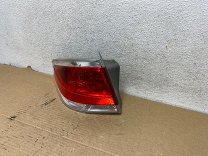 2008 2009 2010 2011 Ford Focus Sedan Left Driver Lh Side Tail Light AH8122 DW2
