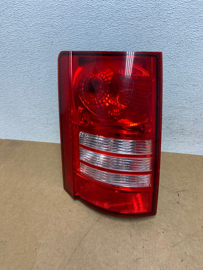 2008-2010 Chrysler Town and Country Left Driver Tail Light AE3103 LK0