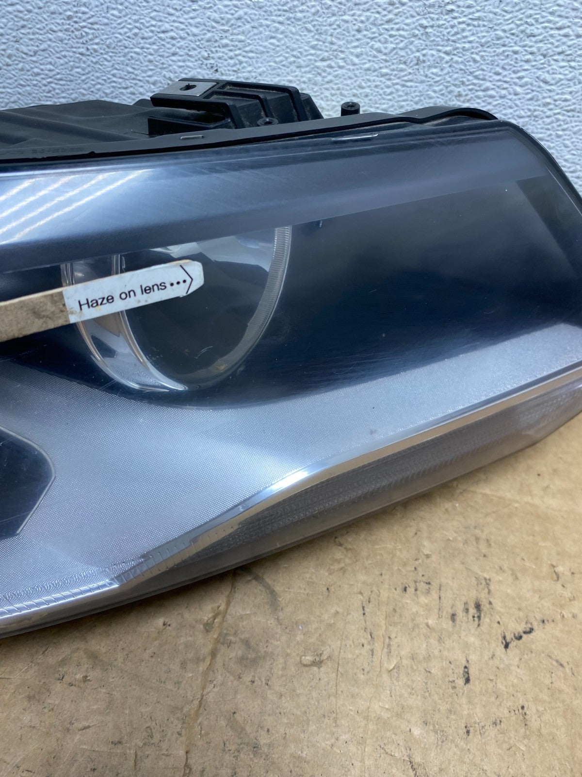 2012 to 2018 Volkswagen Tiguan Right Passenger RH Halogen Headlight AD5235 DW4
