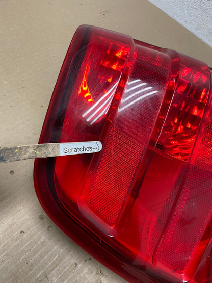 2003 2004 2005 2006 Ford Expedition Left Driver Lh Tail light AE9645 LK3
