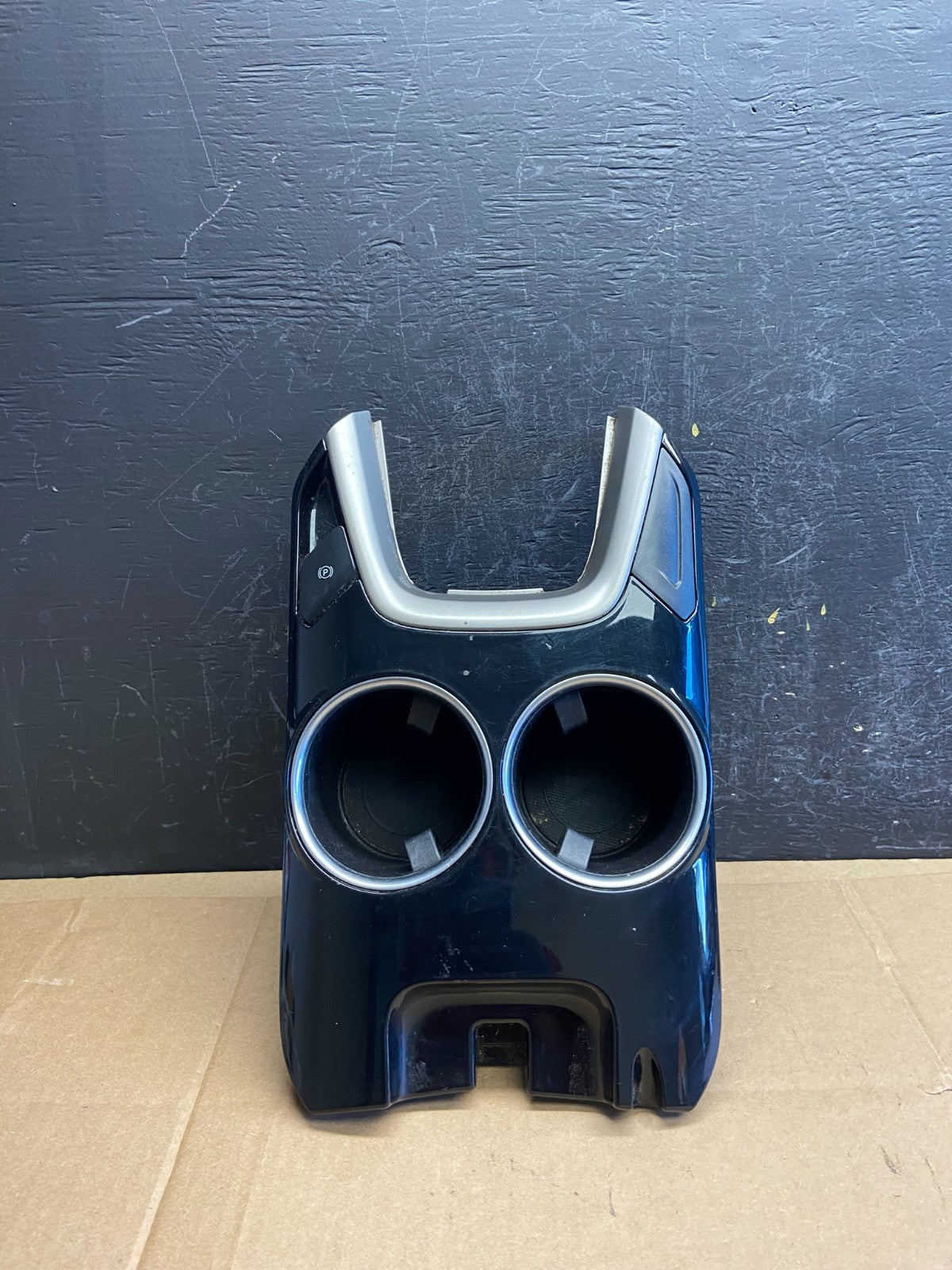 2013 to 2016 Ford Fusion Front Center Console Cup Holder Cupholder AD2045 DG0