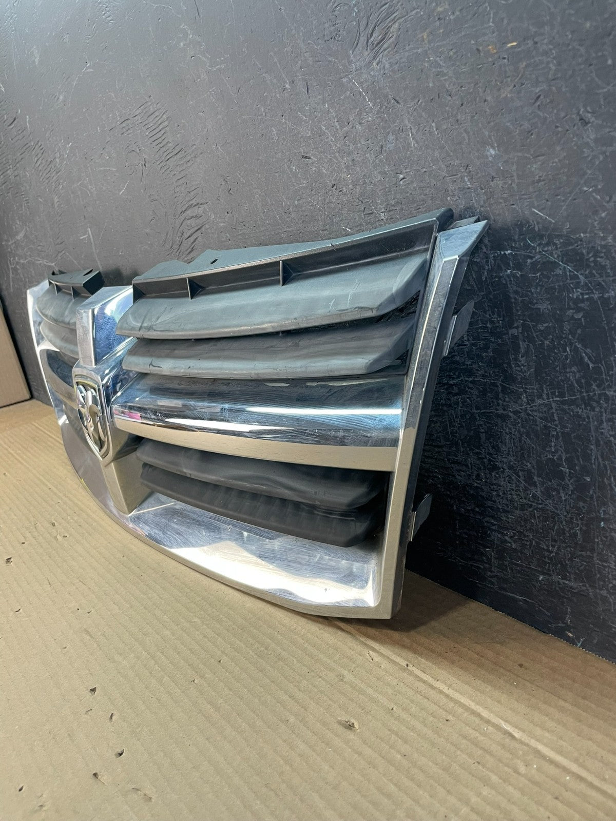 2008-2010 Dodge Grand Caravan Front Grill Grille 05113126aa ae9965 DG1