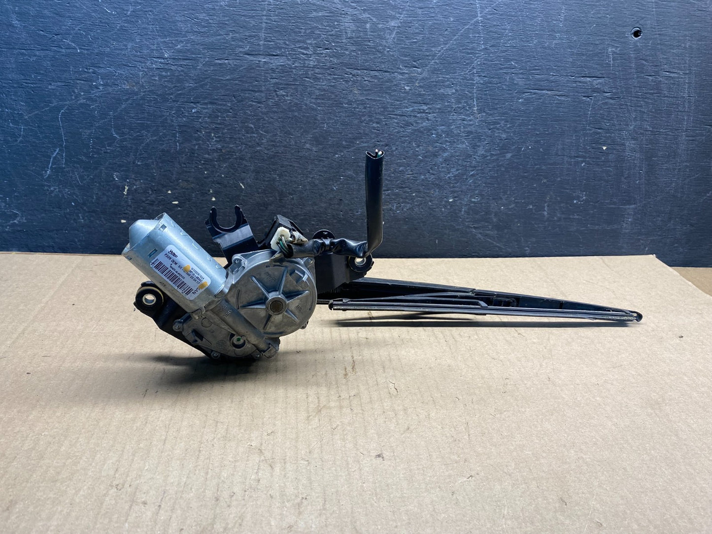 2014 to 2020 Nissan Rogue Rear Windshield Wiper Motor ag9656 DG5