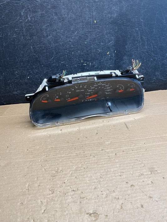 2006 Ford E350 Gauge Speedometer Cluster ag6379 DG0