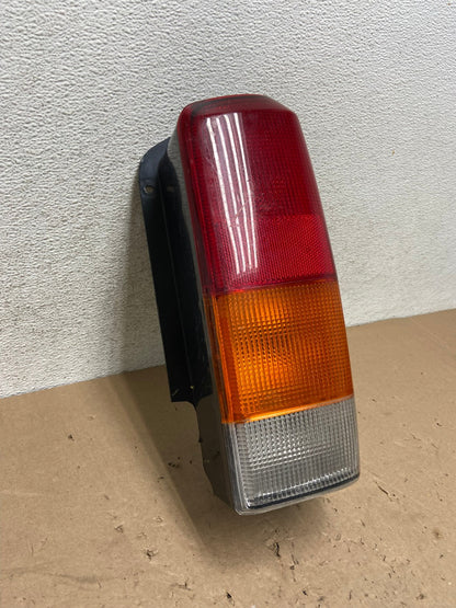 1997 to 2001 Jeep Cherokee Right Passenger Side Tail Light AG4301 LK2