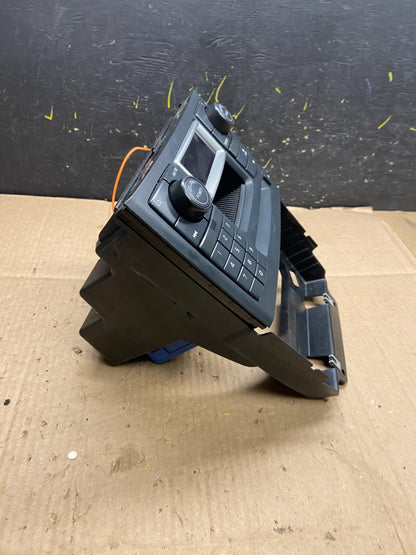 2003-2006 Volvo XC90 Center Dash Radio Screen Panel Bezel Y2508 DG2