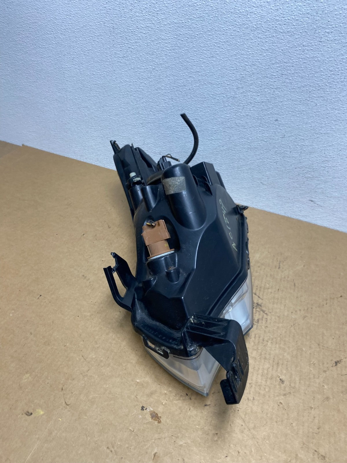 2008 2009 2010 2011 Ford Focus Right Passenger Rh Side Headlight AC1847 DW8