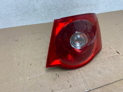 2005 2006 2007 Volkswagen Jetta Right Passenger Rh Side Tail Light AE6057 LK2