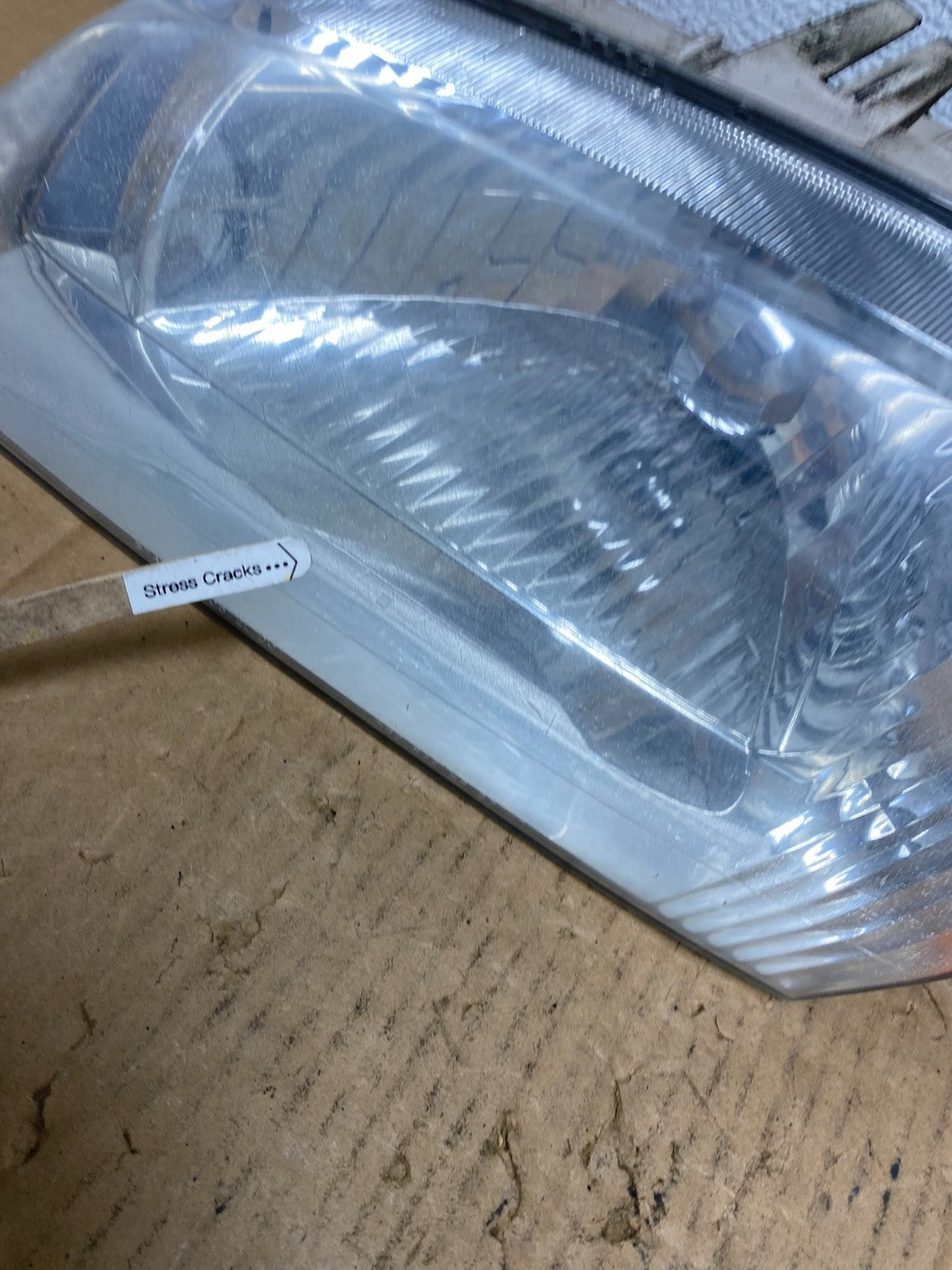 2000 to 2002 Mazda 626 Left+Right Side Headlights AD1087 DW3