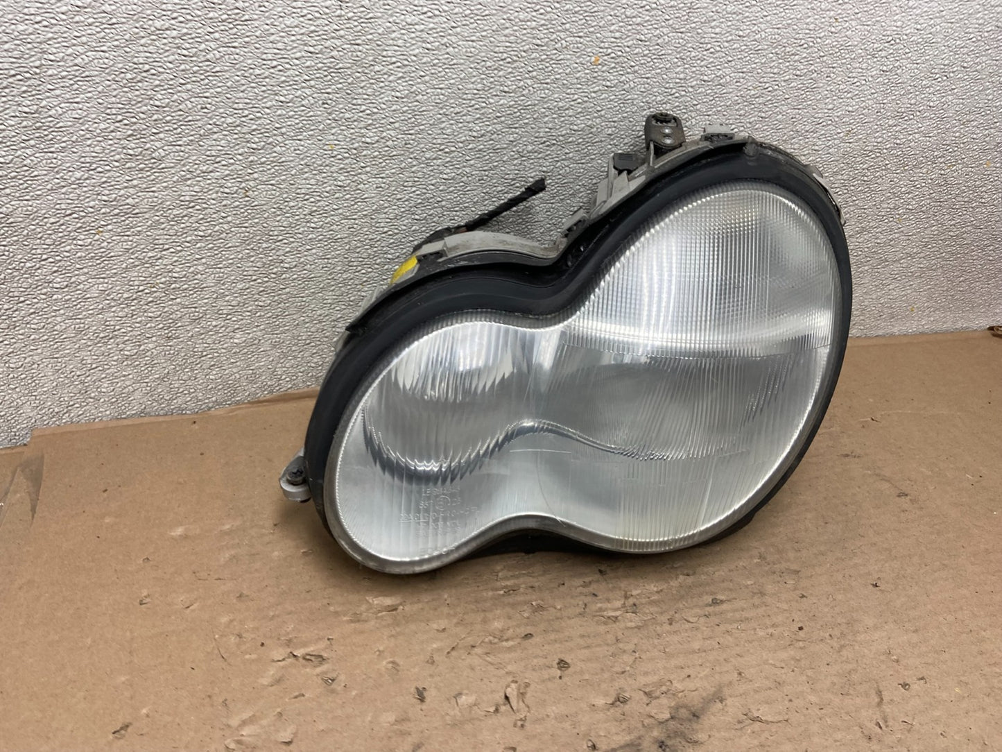 2001-2004 Mercedes-Benz C Class Halogen Left Driver Headlight Oem AB0165 DW2