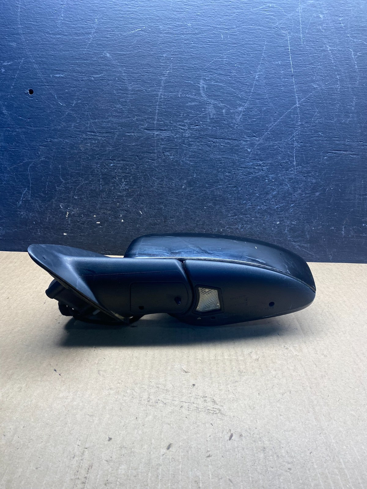 2004 - 2006 Volvo S60 Left Driver LH Front Door View Mirror AG6184 DG3