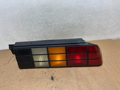 1982 to 1992 Chevrolet Camaro Right Passenger RH Side Tail Light AI9091 LK0