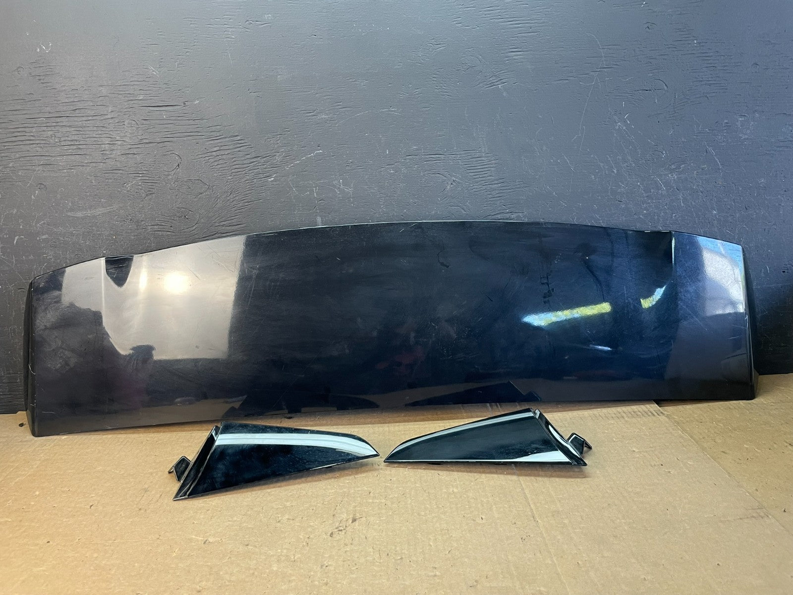 2020 to 2023 Ford Explorer Rear Liftgate Spoiler Wing AD0424 DG0