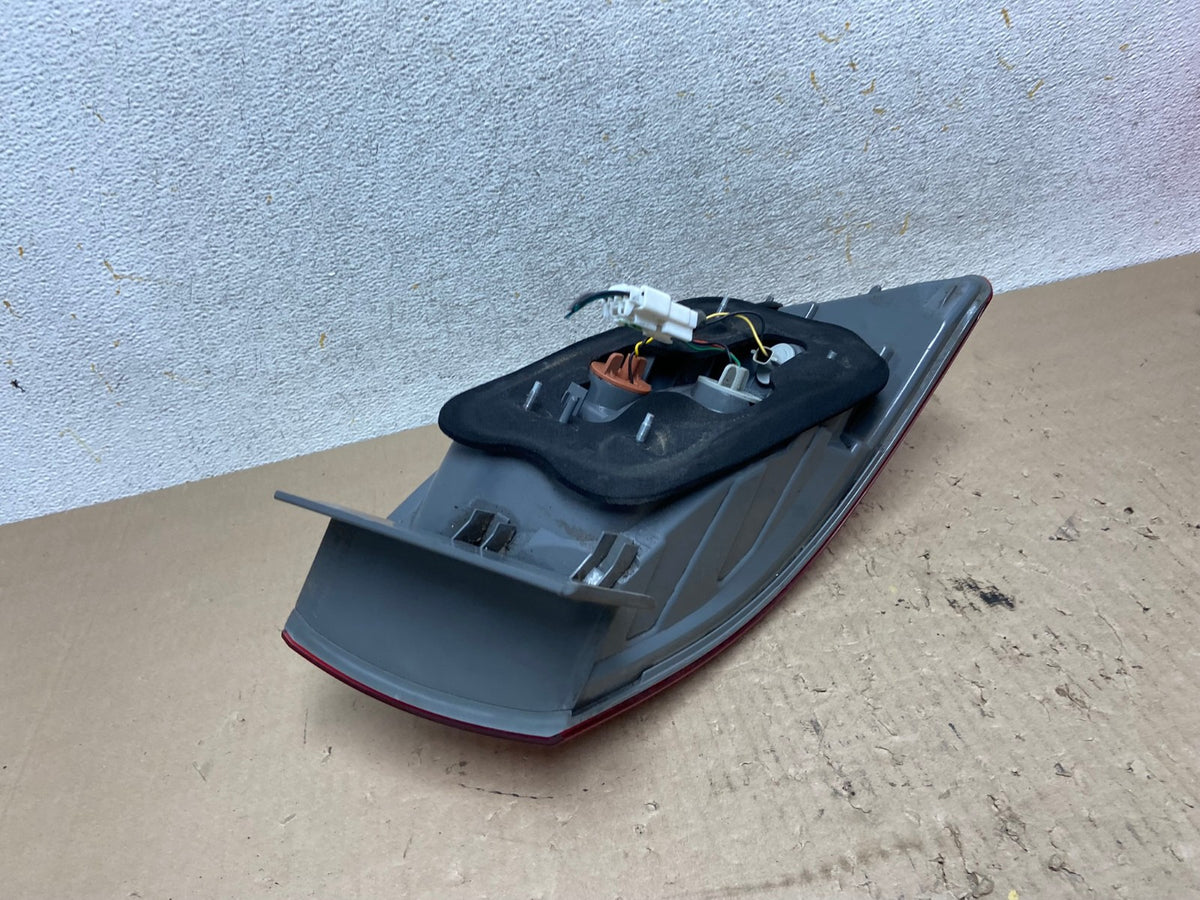 2009 to 2010 Hyundai Sonata Right Passenger Side Tail Light AI2389 LK4
