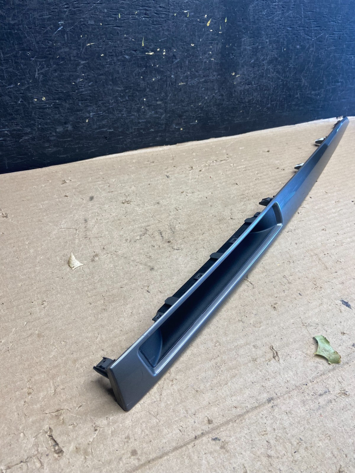 2004 - 2009 Mazda 3 Right Dash Center Clock Trim Bezel Panel ah5375 DG2
