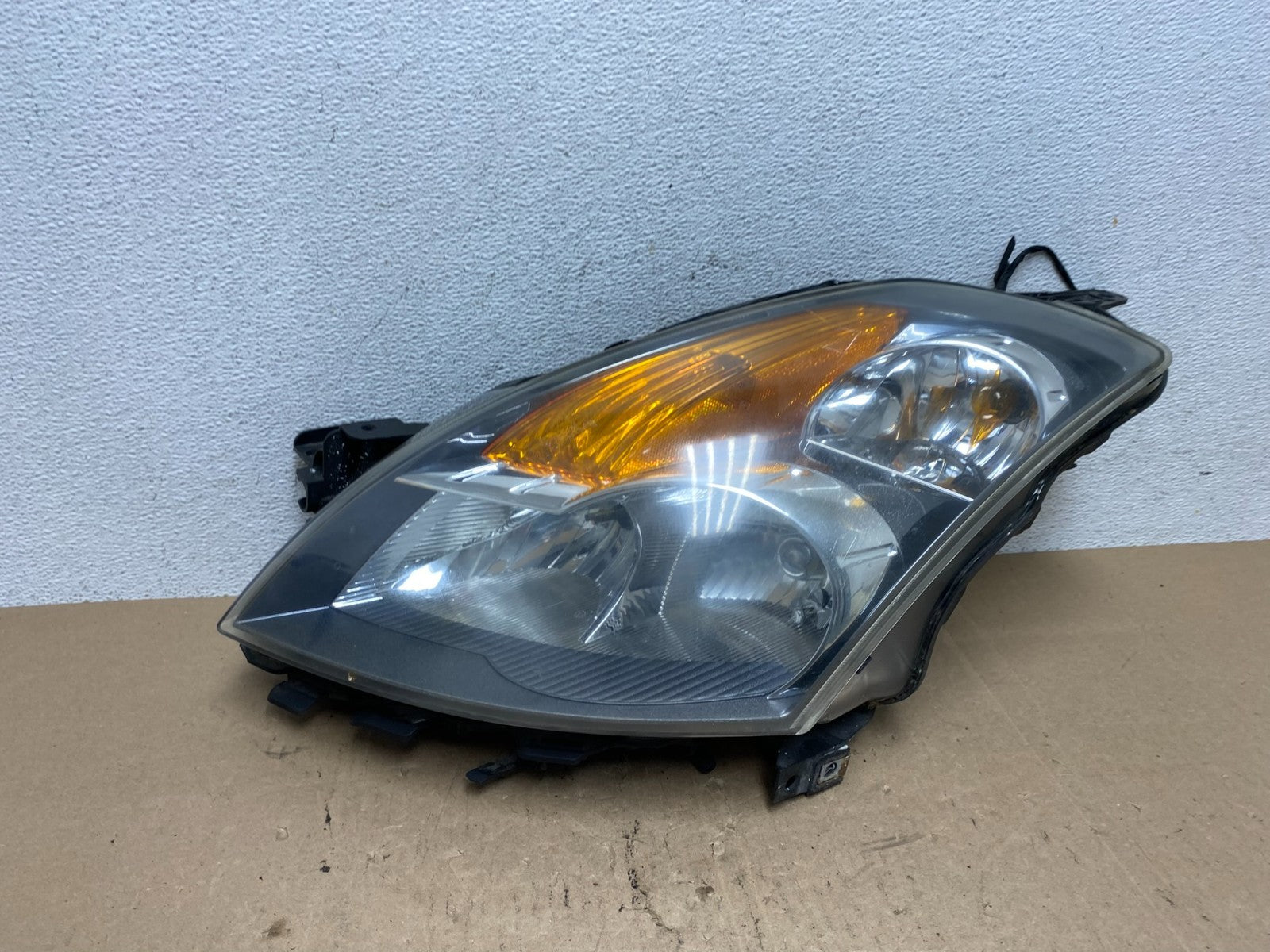 Sedan 2007 2008 2009 Nissan Altima Left Driver Headlight AE6133 DW0