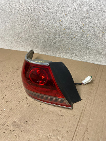 2005 - 2006 Lexus ES330 Left Driver LH Side Tail Light AJ1838 LK1