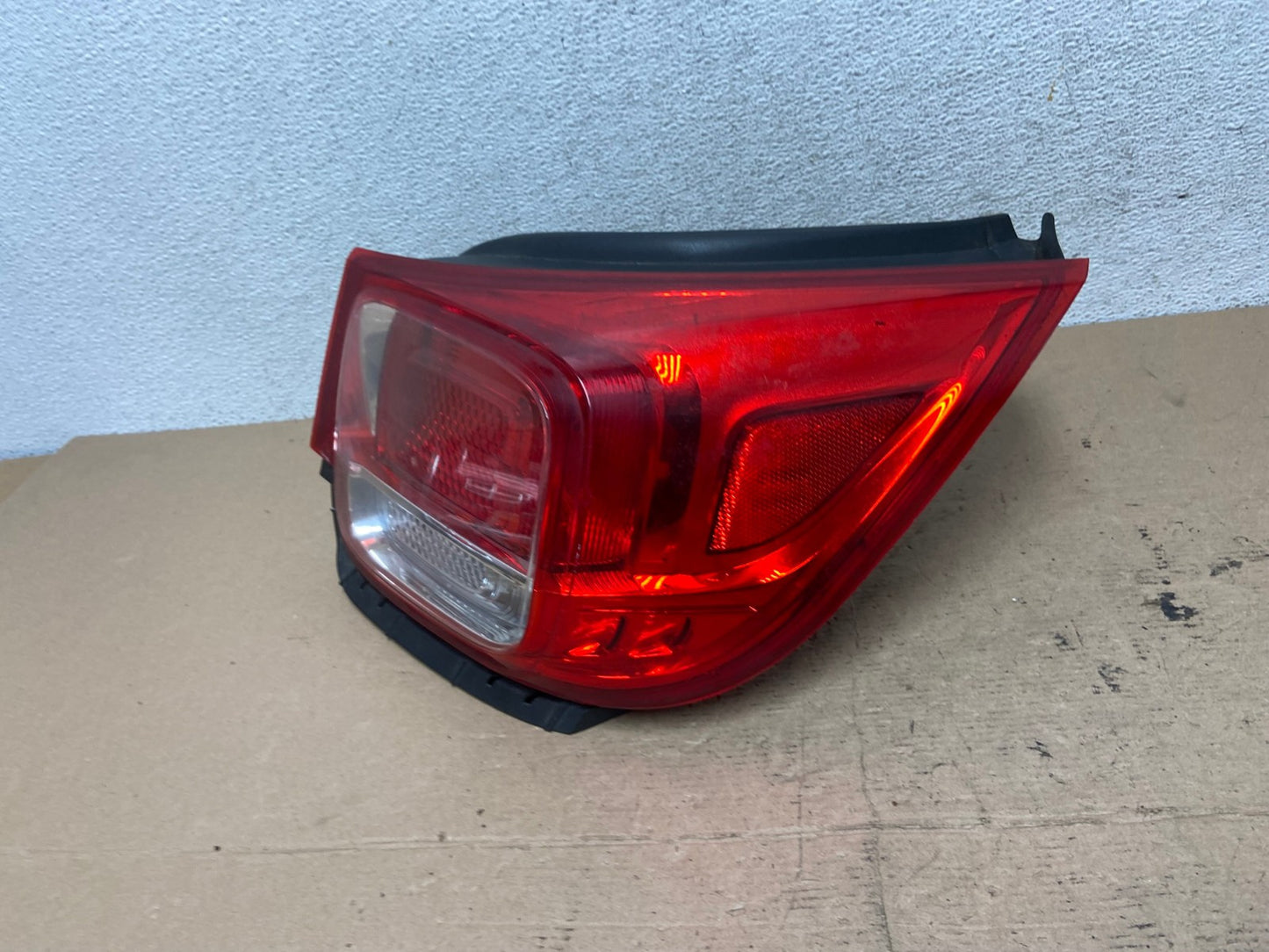 No Led Trim 2013-2015 Chevrolet Malibu Right Passenger Side Tail Light AF4807 LK1