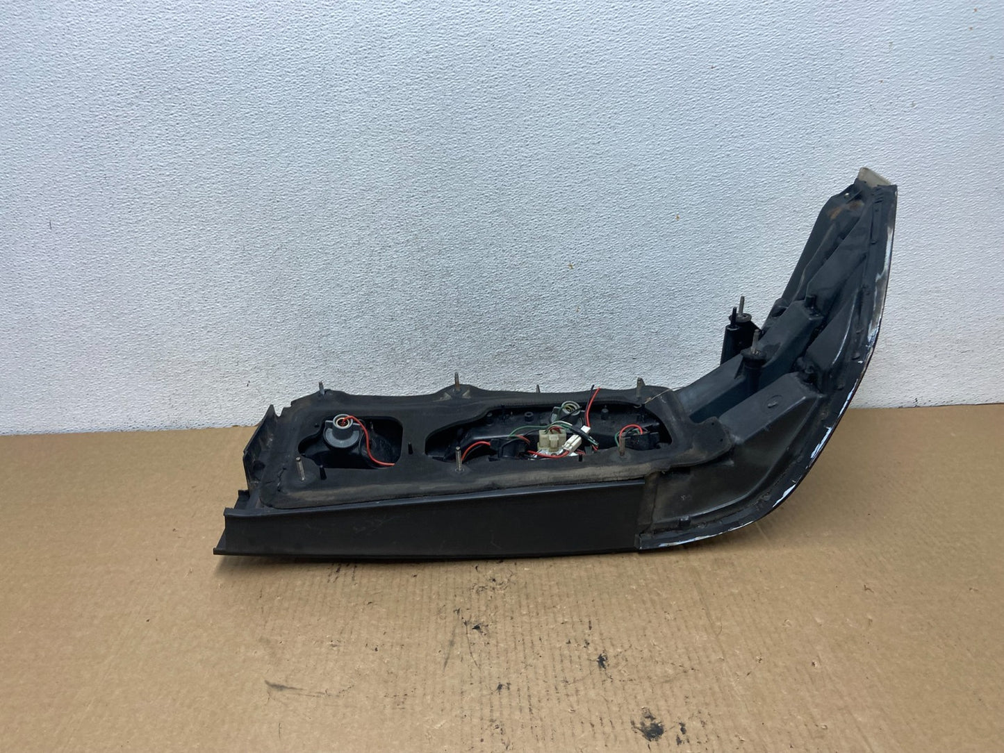 1989 Ford Probe Right Passenger Side Tail Light AG2101 DG5